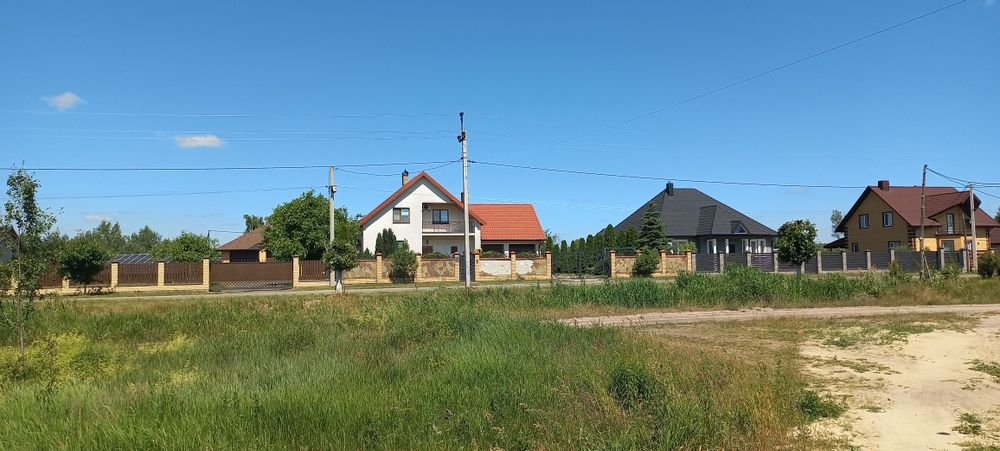 Продам приватизовану ділянку 25 соток під забудову