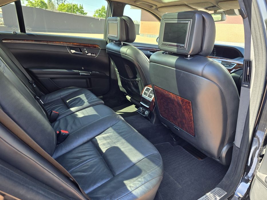 Продам свой Mercedes Benz w221 Long S500 5.5 идеальный