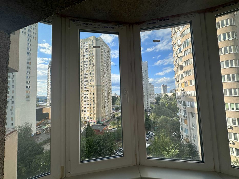 Оренда 2к квартира Урлівська 21-Б поверх 8/23 75м