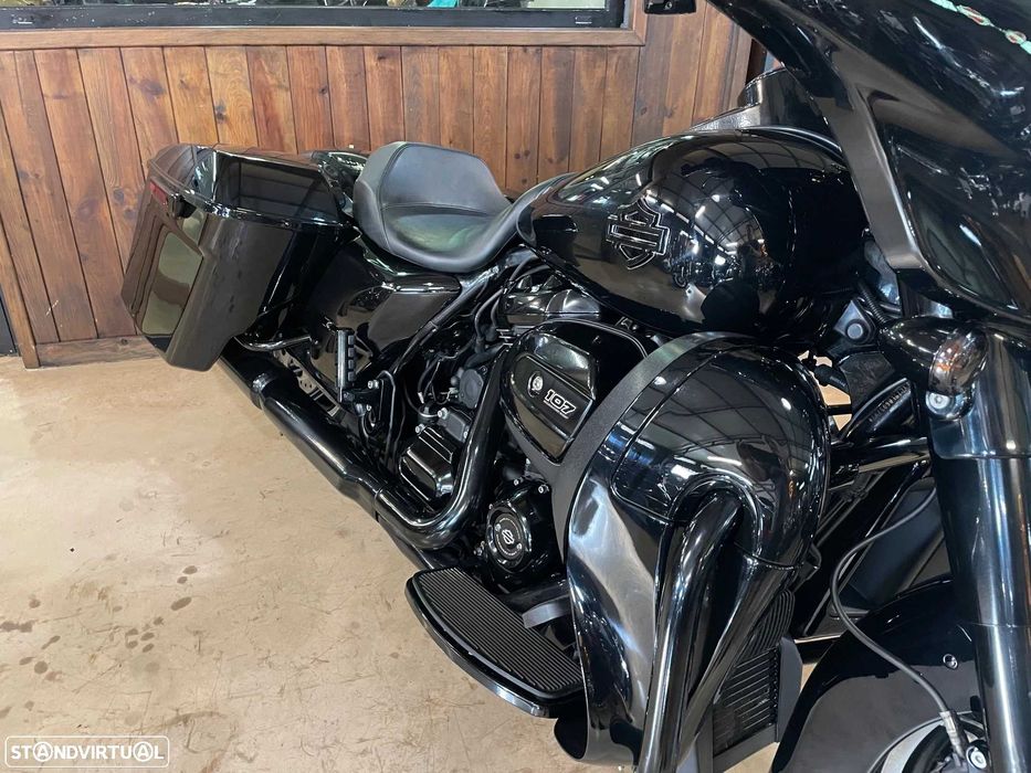 Harley-Davidson FLHT Electra Glide