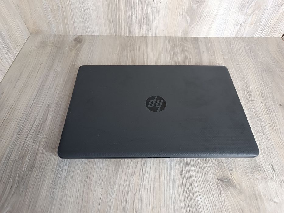 Ноутбук Тонкий HP Intel 8 по 3.6Ghz 16GB D4 SSD 256GB FullHD Ultrabook