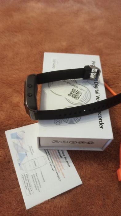 Часы с  камерой 128гб памяти