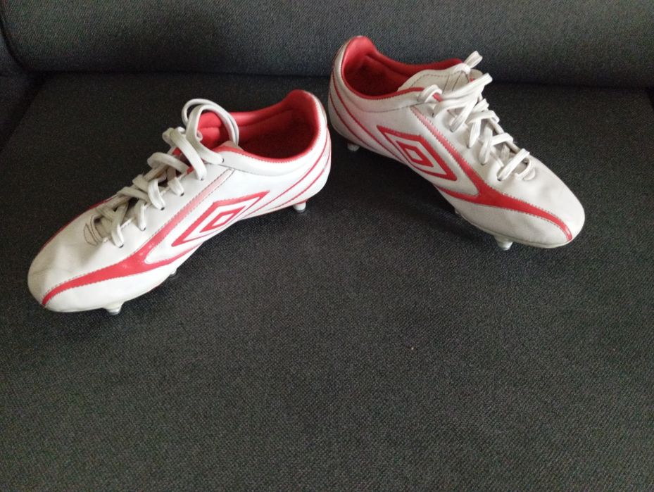 Buty piłkarskie Umbro rozm. 37
