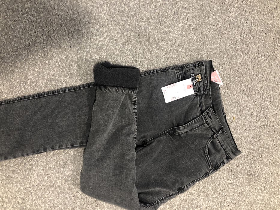 Утеплені джинси для хлопчика 134-140.В середині мех.