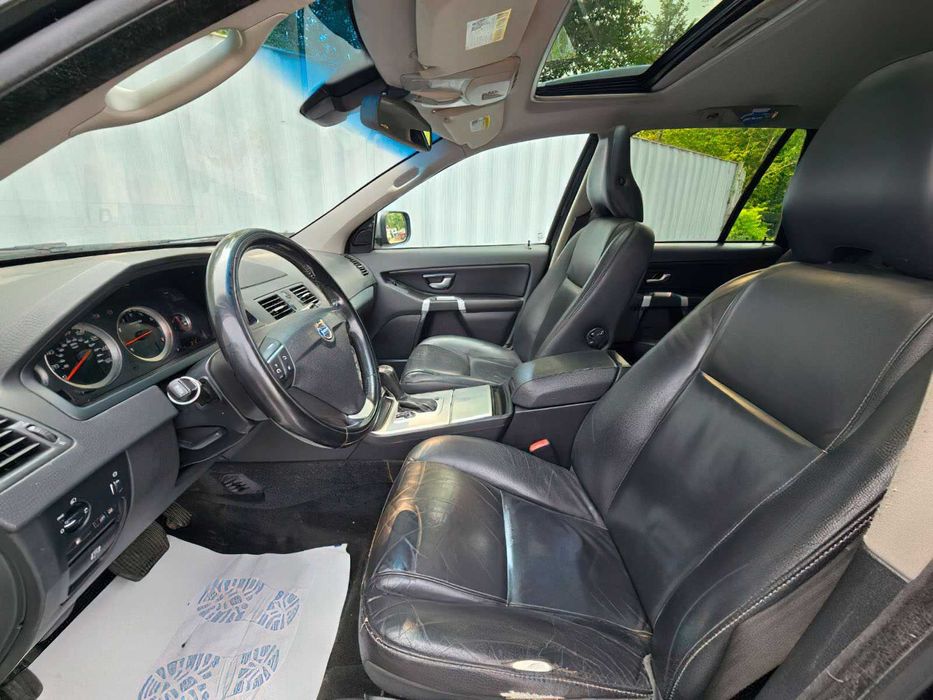 Volvo XC90      2014