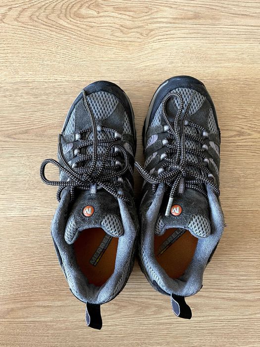 Ténis cinzentos Merrell