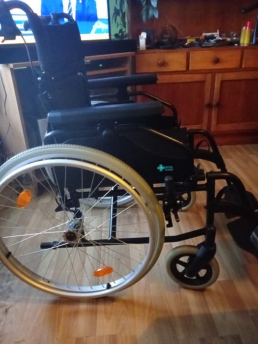 Sprzedam wózek inwalidzki