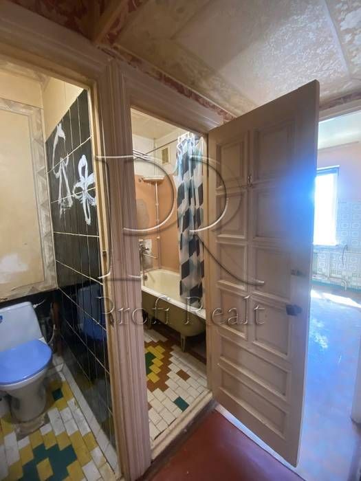 Продаж 2-ноі квартири по вул.Прирічна, Івасюка 5 ст.метро  Оболонь,Мінська