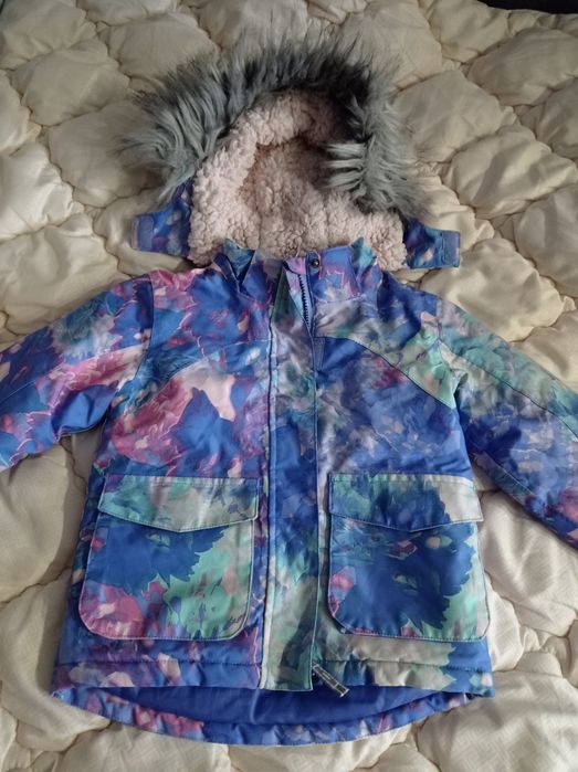 Mountain Warehouse курточка на дівчинку
