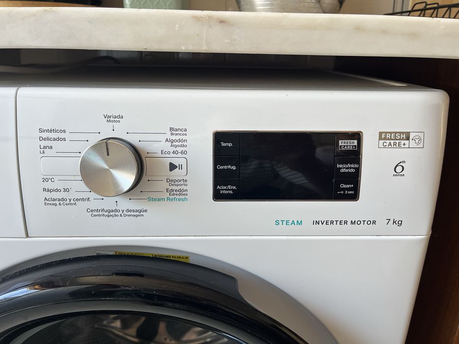 Máquina de Lavar Roupa Whirlpool 7kg FreshCare+ (Para Peças / Avariada)