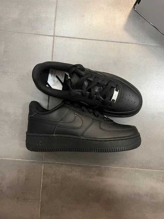 Załączony paragon Nike_Air_Force_1_Low_07_Black R.38.5