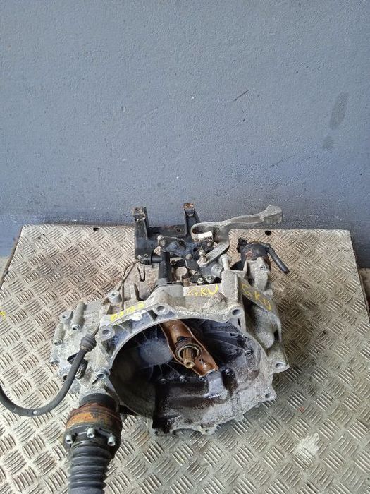 Caixa de velocidades Seat Ibiza 1.2 12v REF: GKU(VW Golf,Skoda Fabia)