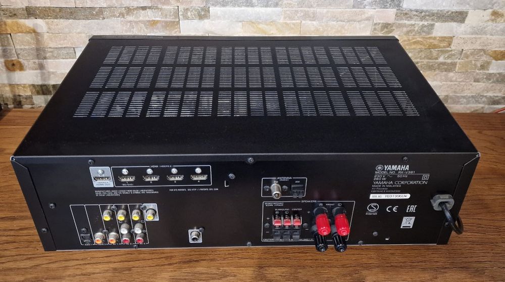 Amplituner Yamaha RX-V381
