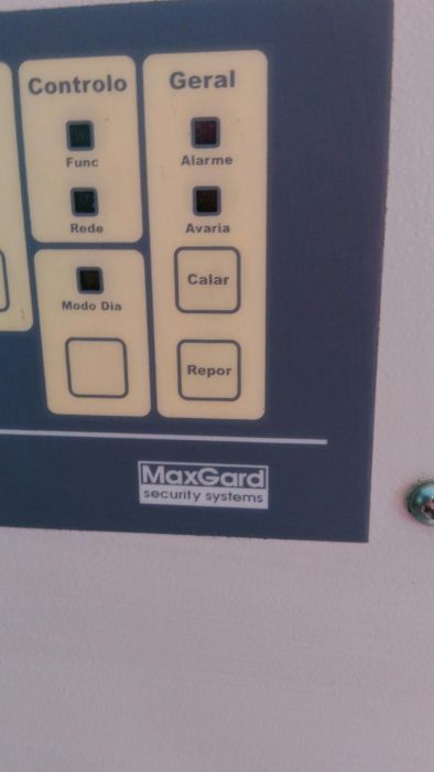 4-Zone Fire Alarm Control Panel and Siren64283961473409122