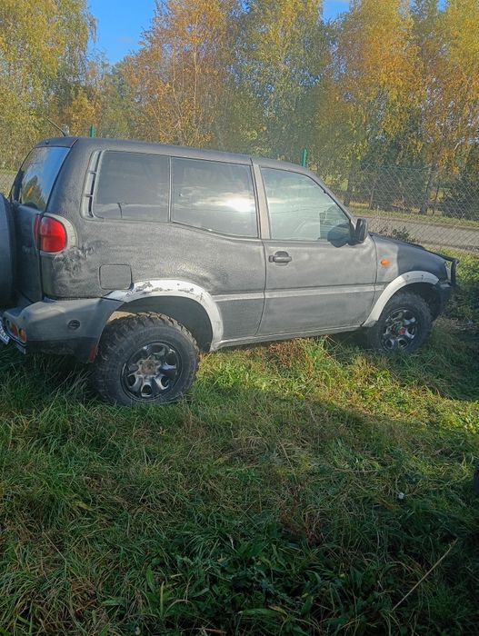Nissan Terrano 2.4 LPG 4x4