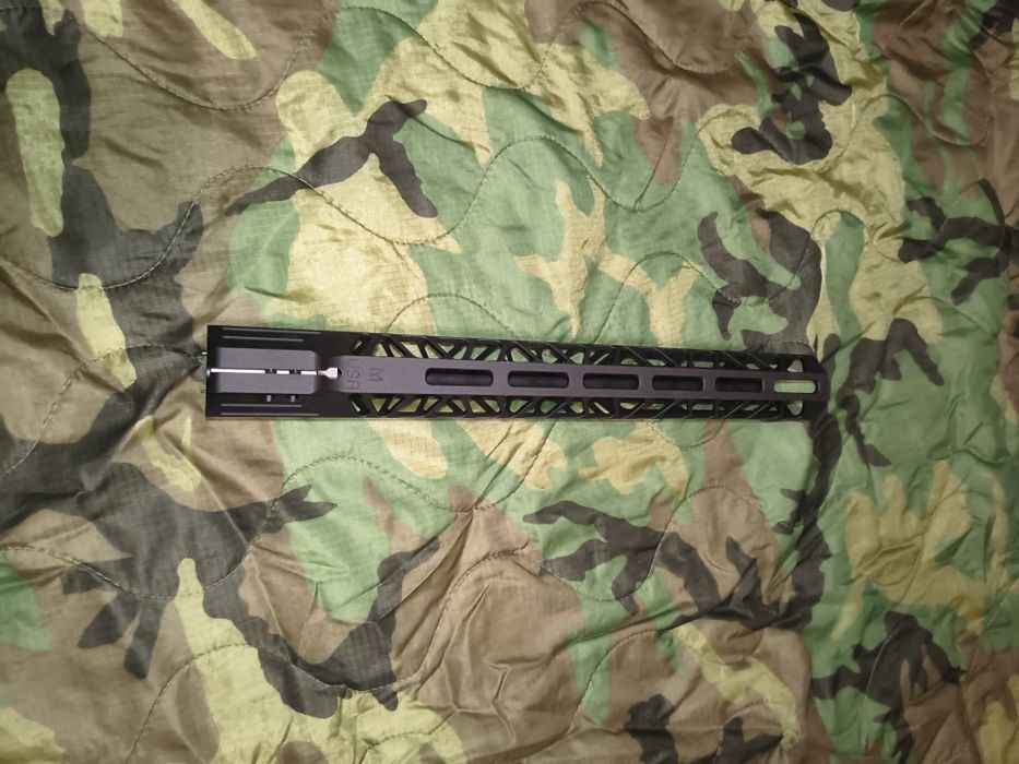 Łoże hand guard free float M-LOCK ar15 FAXON