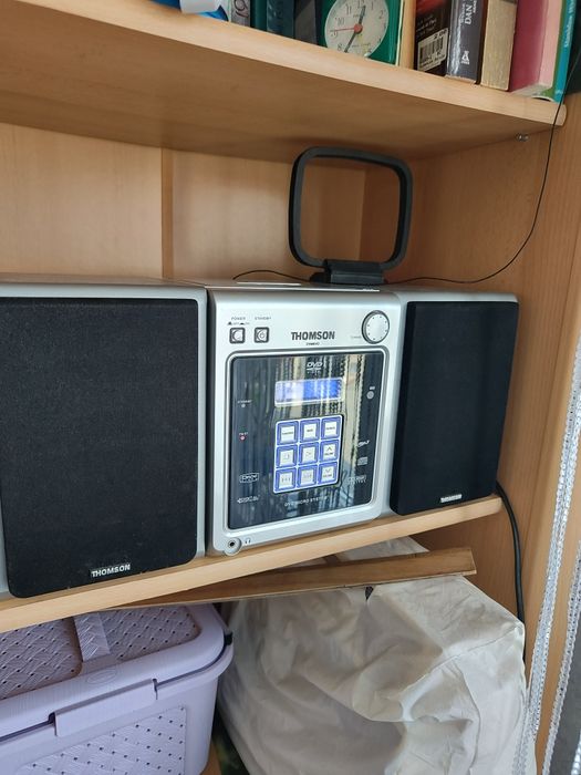 Wieża THOMSON CS900VD 2 x 15 W 8 ohm