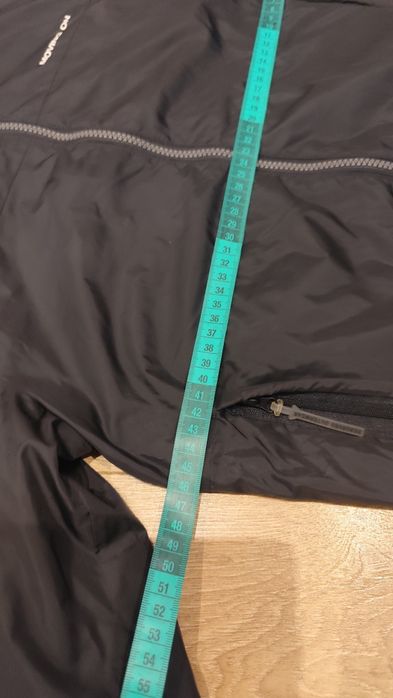Kurtka przeciwdeszczowa Reserved r. 152
