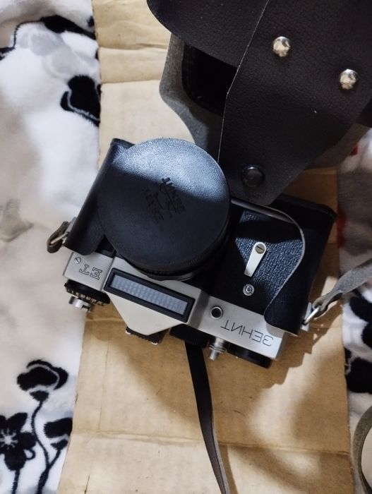 Зеркальний фотоапарат "Зенит - ЕТ"