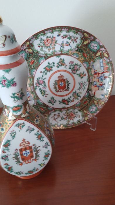 Lindíssima coleção completa rota dos oceanos. Estado novo. 6 pratos, 6 garrafas.