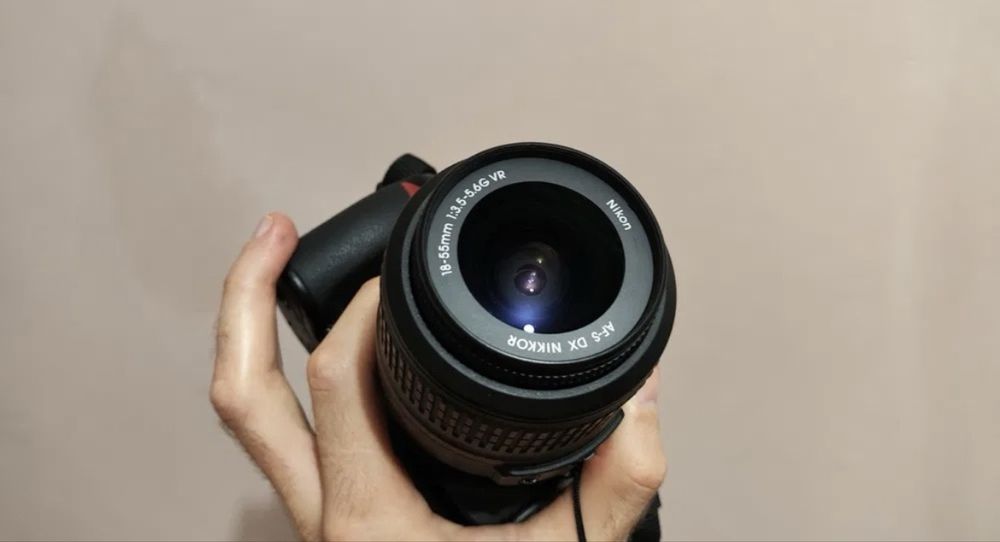 Фотоапарат Nikon D3100