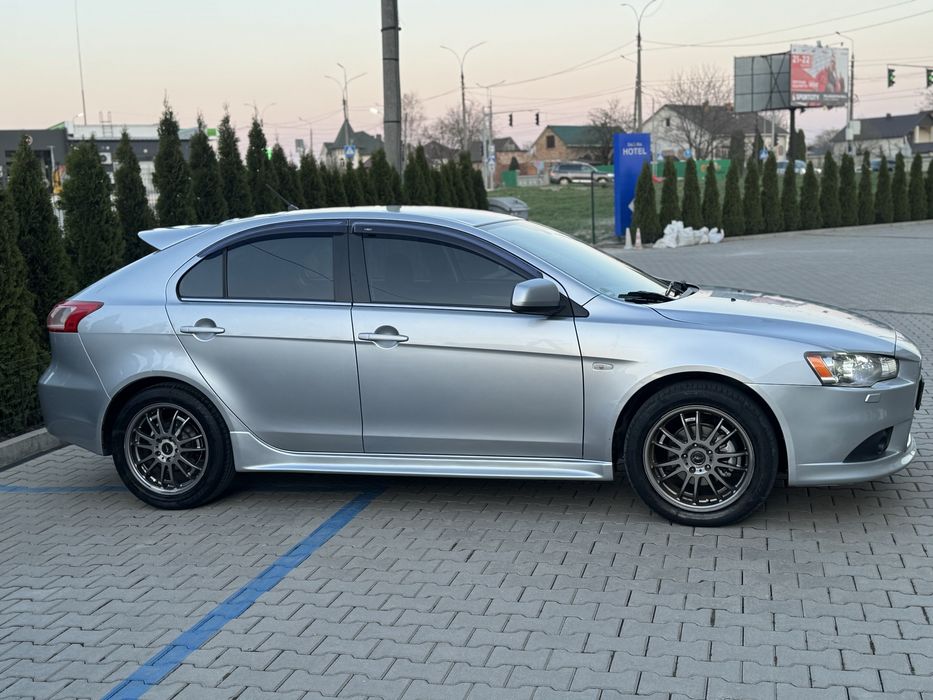 Mitsubishi Lancer X 2.0 Дизель
