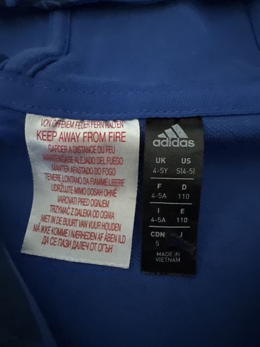 Adidas оригинал кофта 104-110