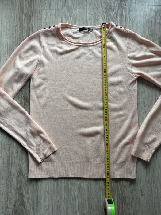 Sweter pudrowy roz