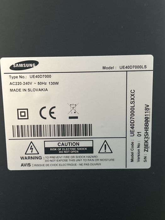 Televisor Samsung Smart TV LED de 40 polegadas (UE40D7000LS) com ecrã de 105cm. Opção conjunto com sistema som Yamaha