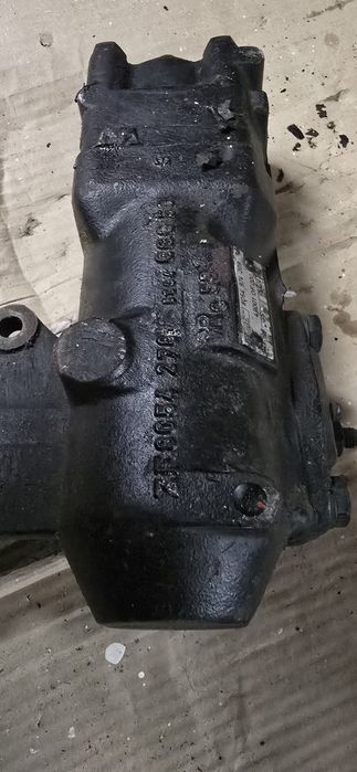 Caixa de Direcção Nissan Terrano 2 td27