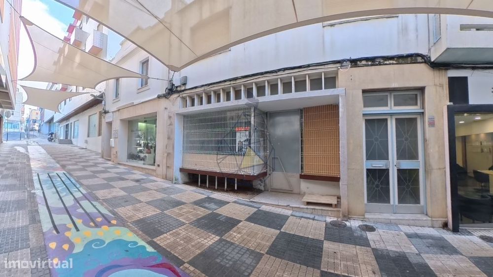 Loja para Arrendamento no Centro de Portimão