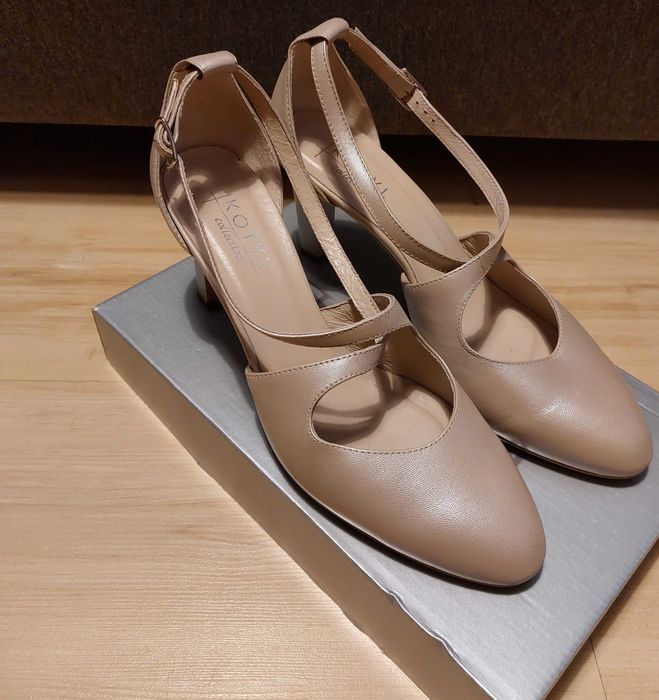 Kotyl, buty ślubne 7079, perłowe lico rozm.41