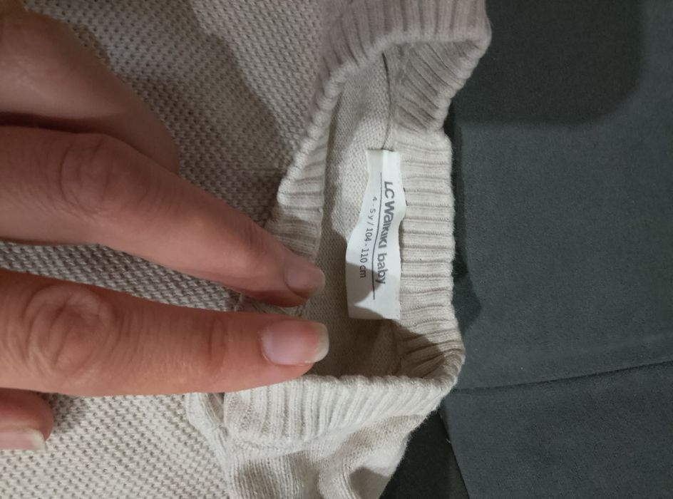 продам светр класичний