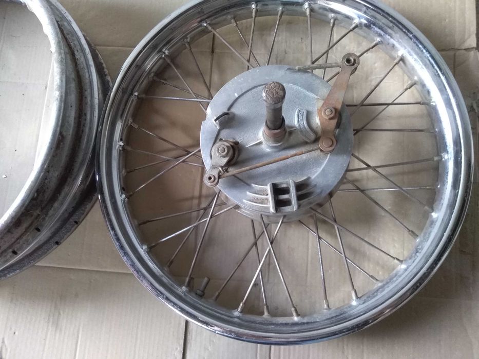Jawa 350 TS komplet części zbiornik paliwa boczek koło