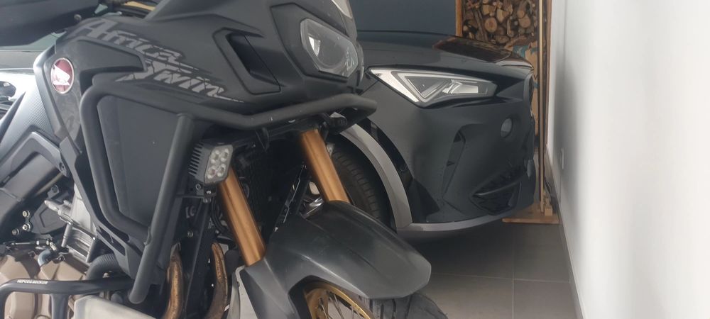 Honda Africa Twin Crf 1000