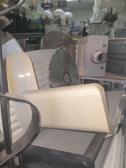 Vendo diversos modelos de fiambreiras