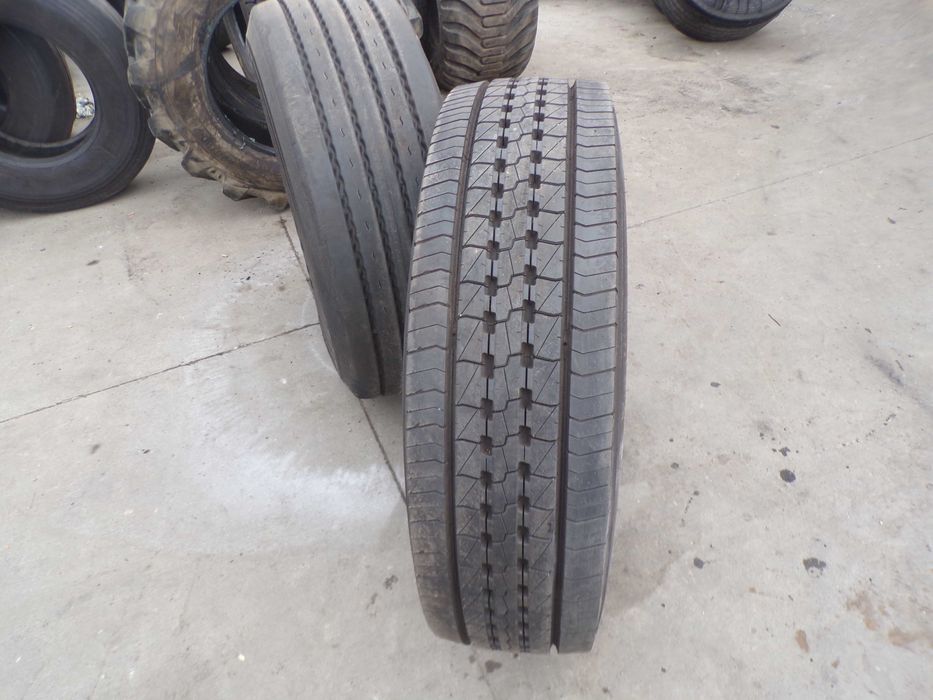 opona 295/80R22.5 Goodyear Urbanmax Commuter HL (1000 netto)