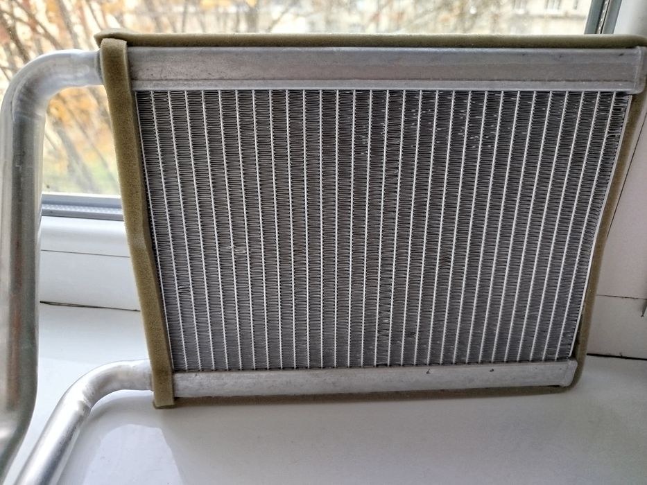 Радіатор пічки Kia Magentis