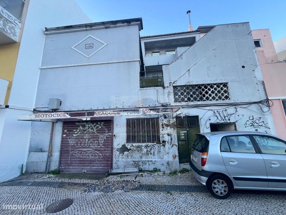 OPORTUNIDADE!
Terreno Premium Com Projecto Pronto a Construir ao L...
