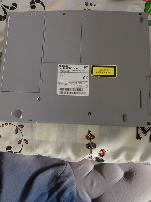Caixa de maquina de fazer roscas em tubos.portatil Hp,toshiba .