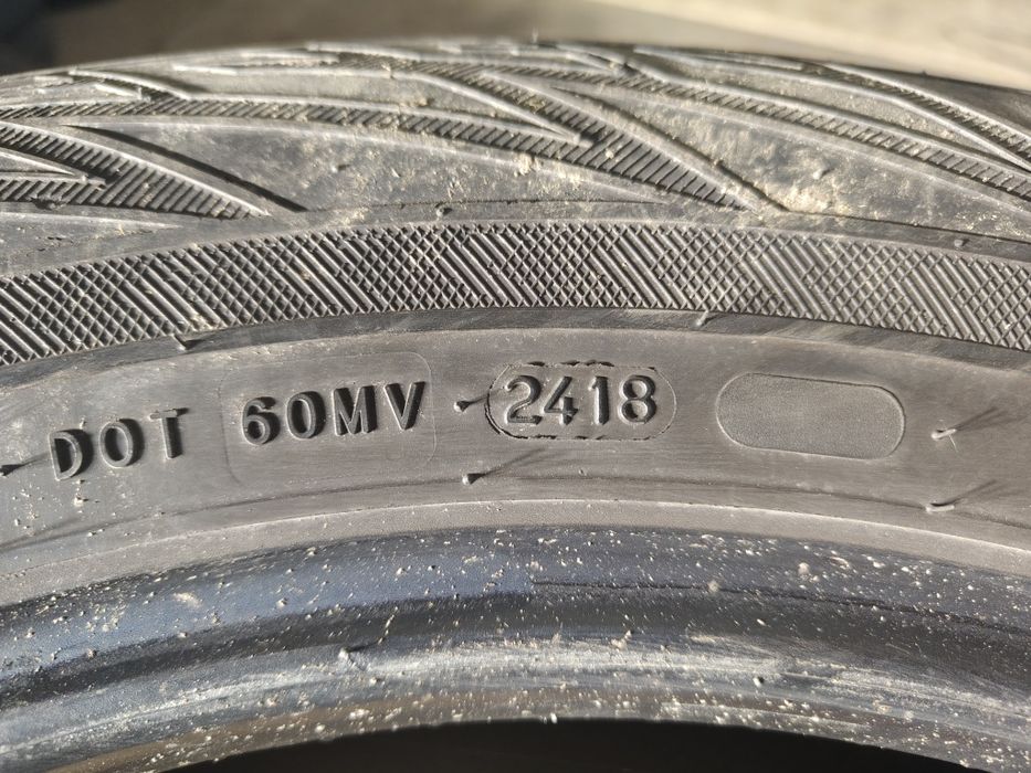 235/60R17 106H XL Nokian WR SUV 3           P2/S5