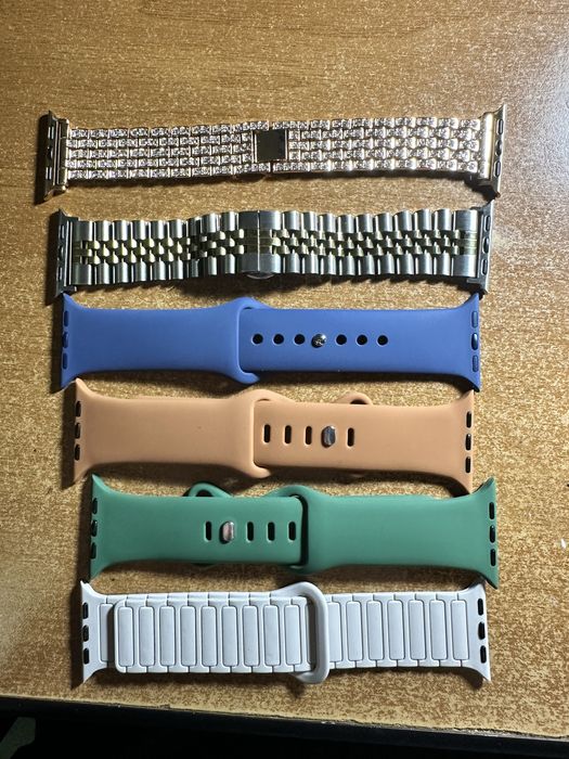 Ременці на Apple Watch 10, 42мм