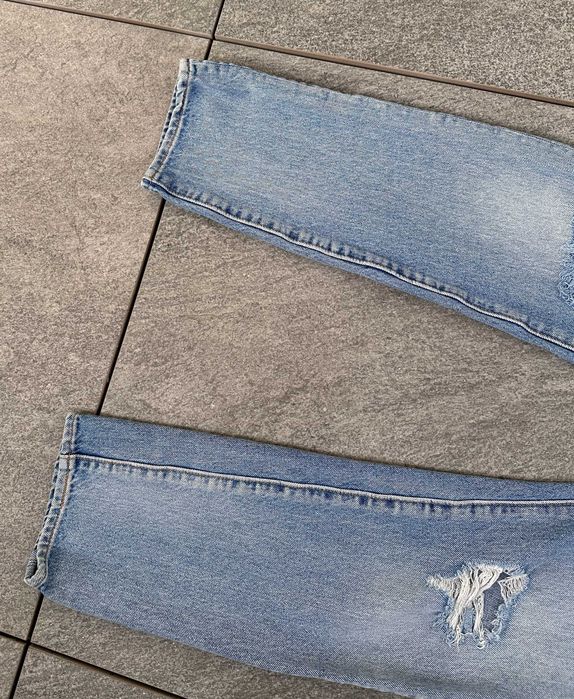 Spodnie jeansowe LEVIS STRAUSS HI-BALL USA z przetarciami r. 28