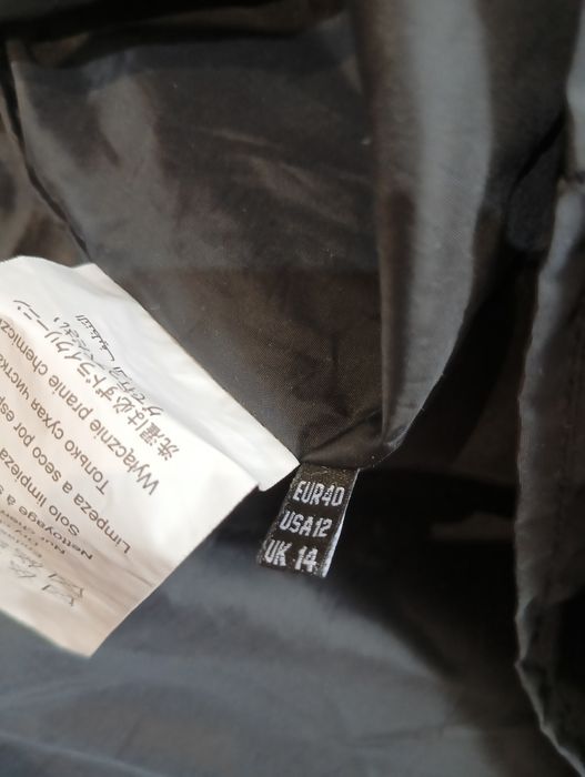 Płaszcz damski trencz krótki czarny L InWear