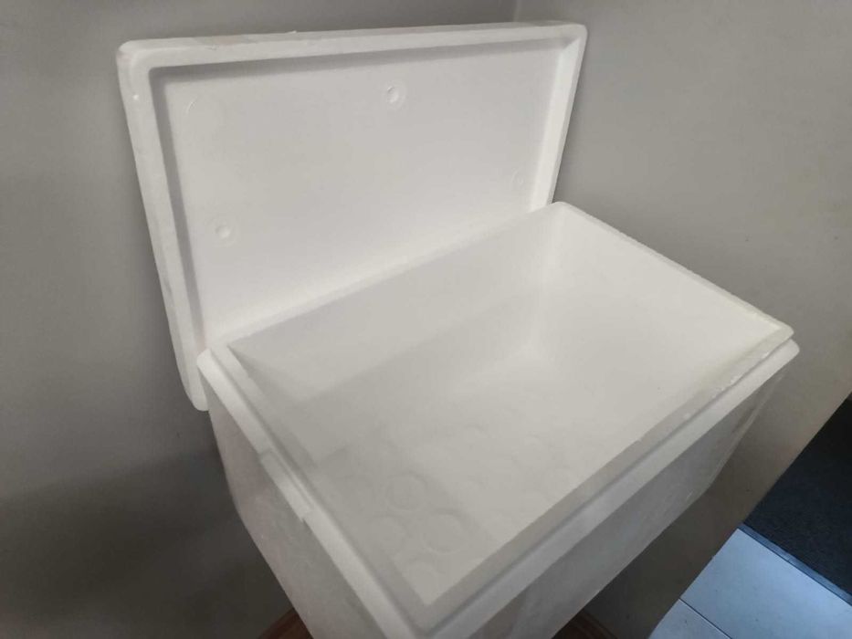 Pojemnik styropianowy