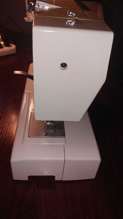 Maszyna do szycia Łucznik 2008 Wiktoria