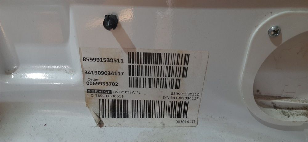 Pralka Whirpool FWF71053W 7kg uszkodzony bęben