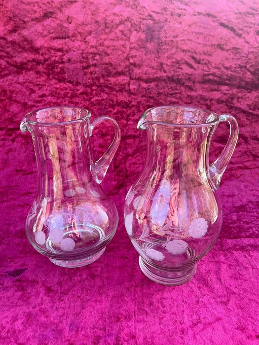 Кувшин 2 штуки без крышек, потёртости, пузырьки