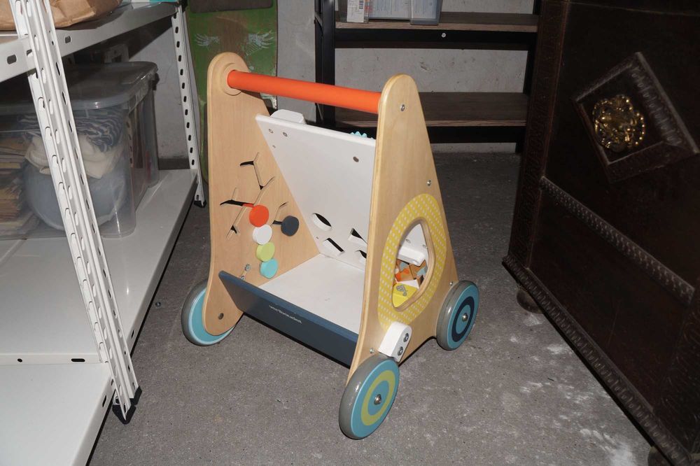 Andarilho Multiactividade de Madeira Saro 12M+ como novo.