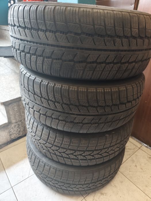 Sprzedam opony zimowe 225/55/17r.